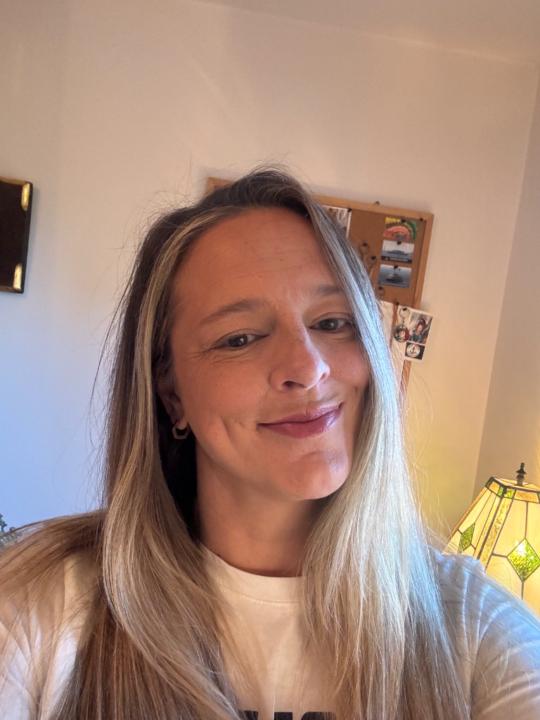 Alexandra Longueville