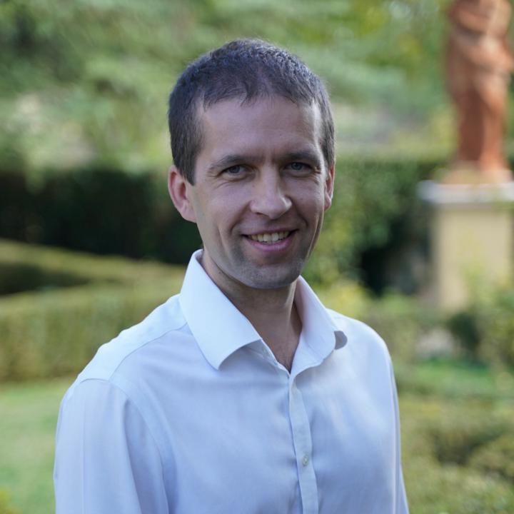 Alex Mekh