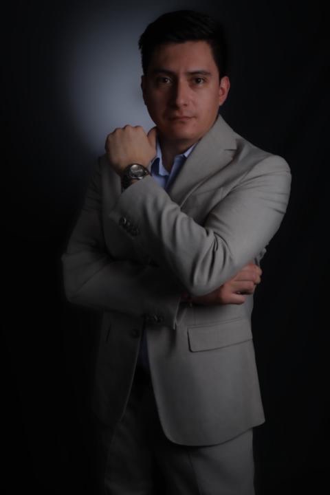 Erik Velazquez