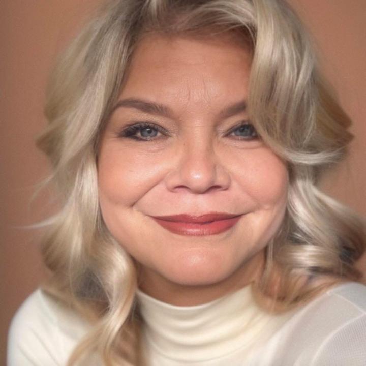 Heidi Sell