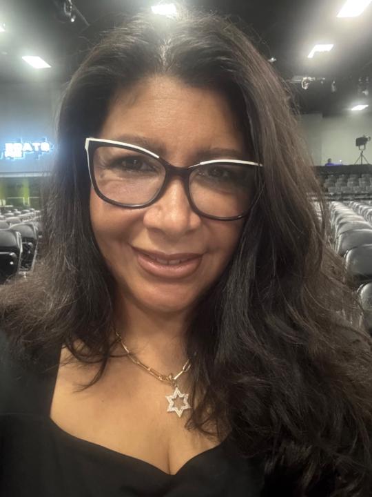 Evelyn Valdez