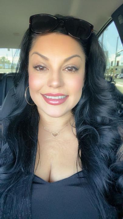 Danielle M Liquori