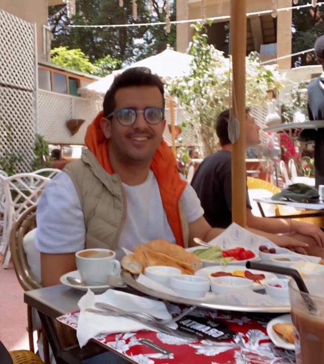 Saqr Alareqi