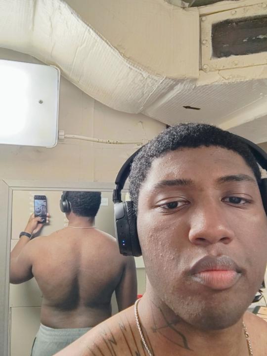 Darien Barnes
