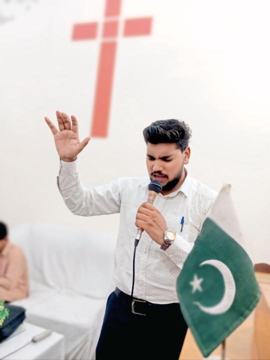 Pastor Akaash Razzaq