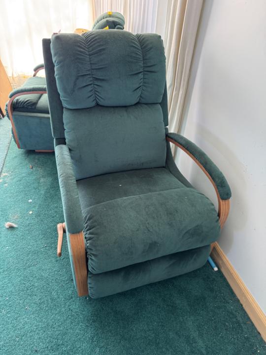 Mon 9/22 San Anselmo Free Items