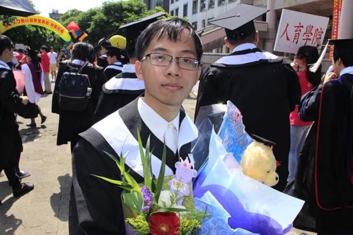 全寅 許