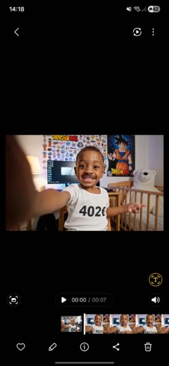 Shadow Le bébé musclé