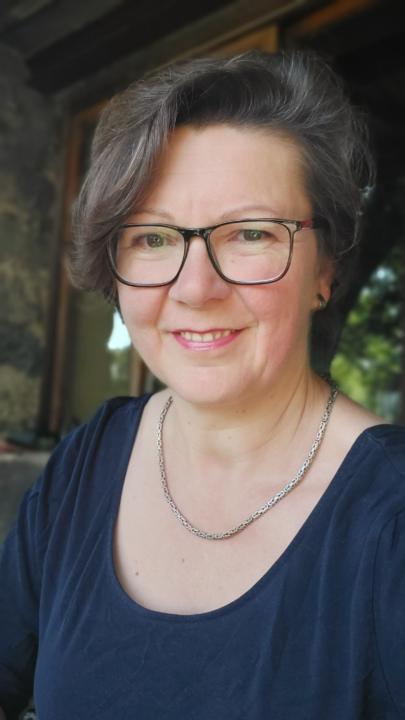 Martina M Altmann