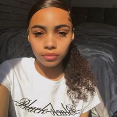 Lily Valencia