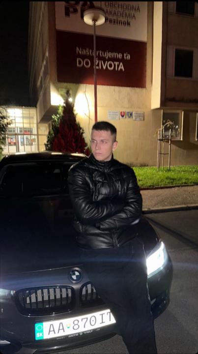 Matúš Zmajkovič