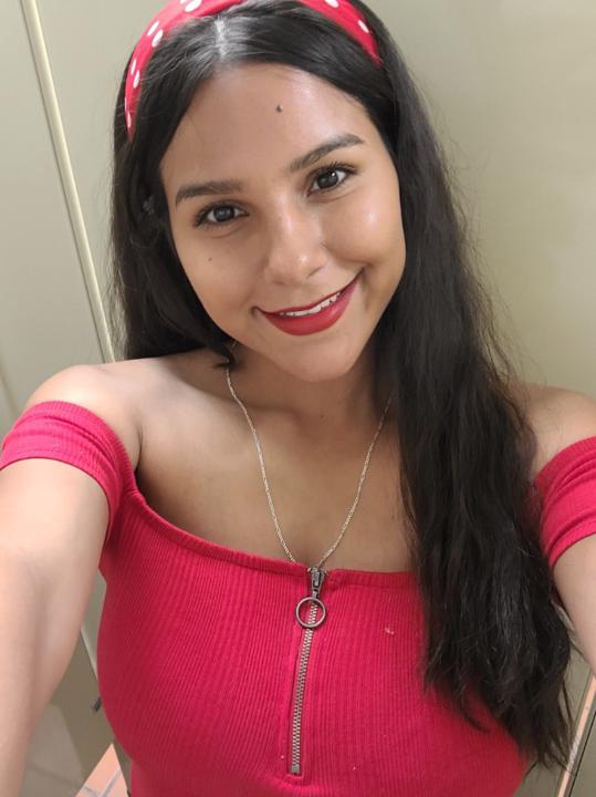 Cinthya Simons