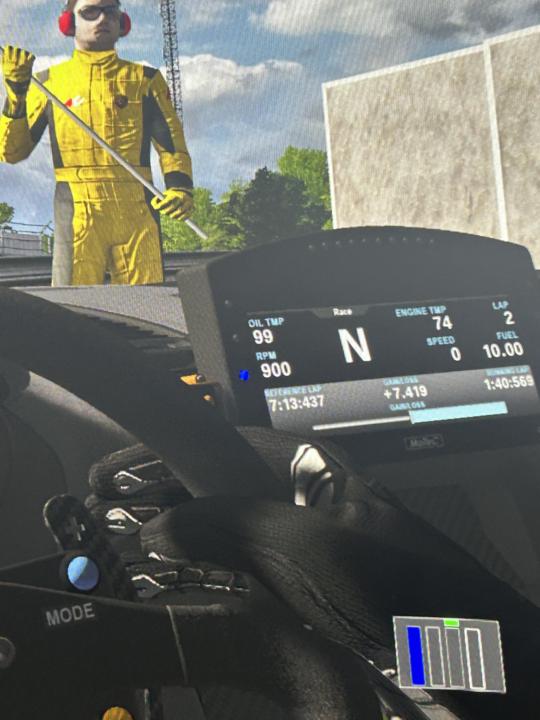 Comencemos con un challenge en ASSETTO CORSA