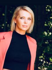 Julia W.- Schlee