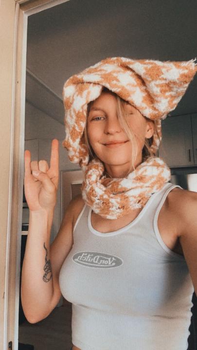 Tori Hand