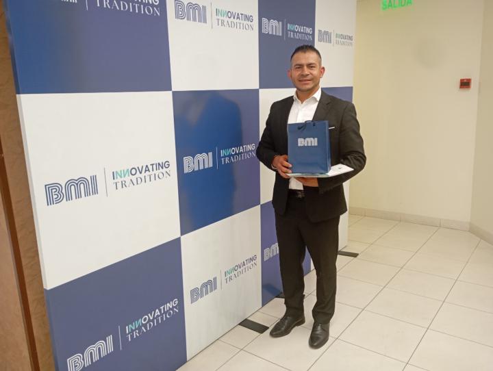 Alex Paul Moya Constante