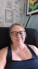 Julie Tomkins