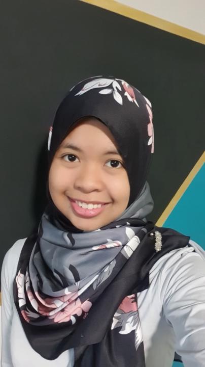 Aeiyuni Husna
