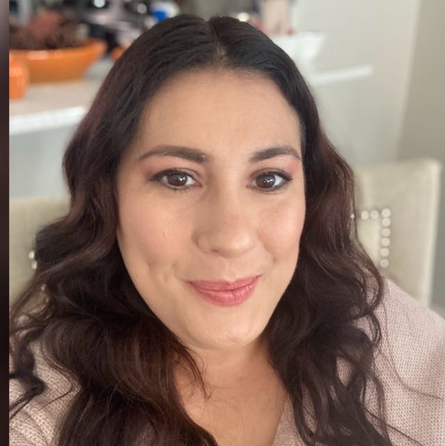 Kelly Aguirre