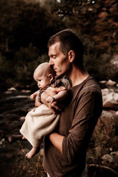 Kinder, die ihren Papa vermissen, spüren es oft ein Leben lang.