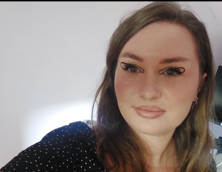 Julia L