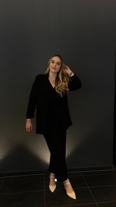 Noelle Lange
