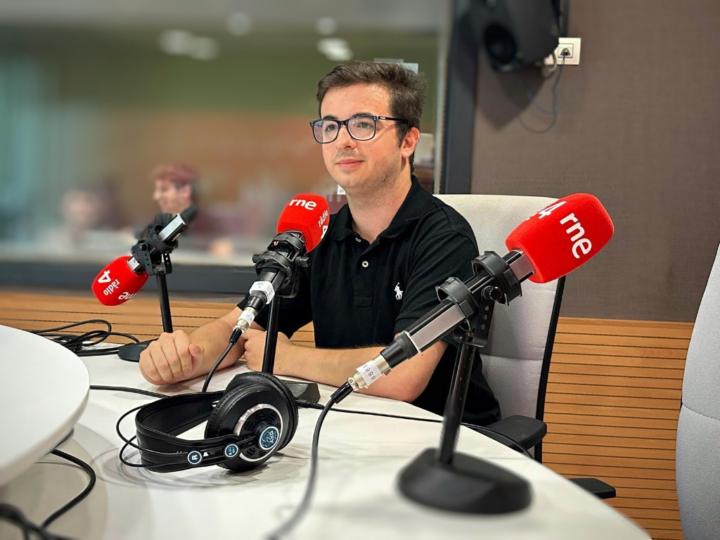 Adrián González