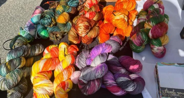 A Tail of Two Yarns