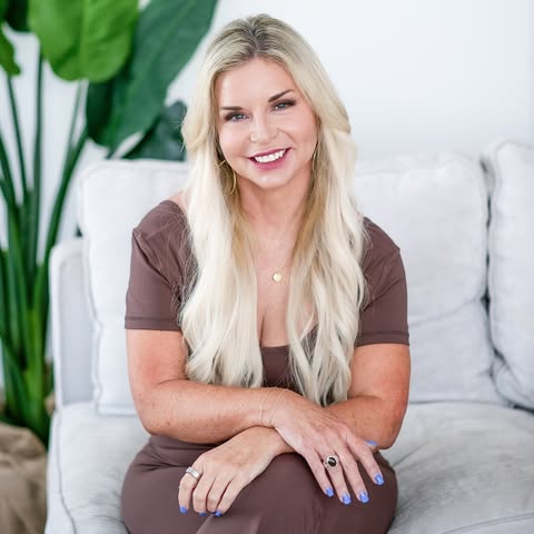 Leslie Mathews
