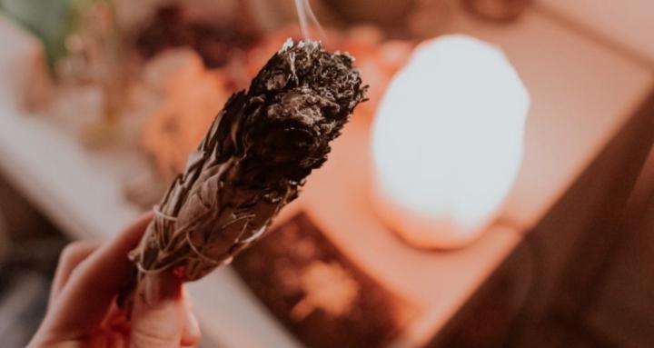 Massage Doulas- Hivemind