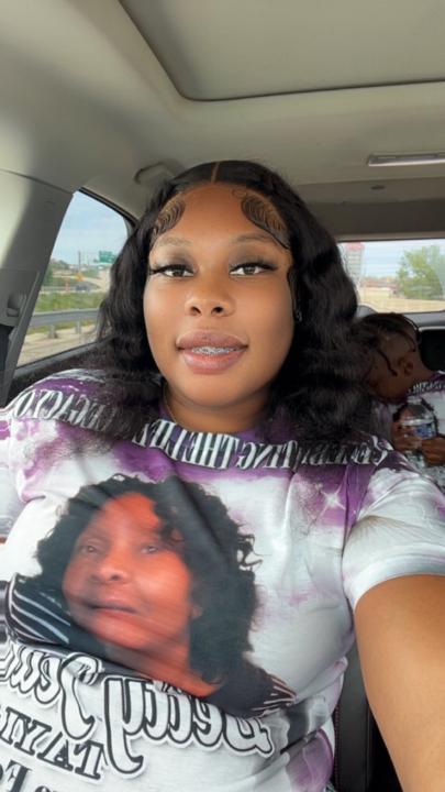 LaTesha Robinson