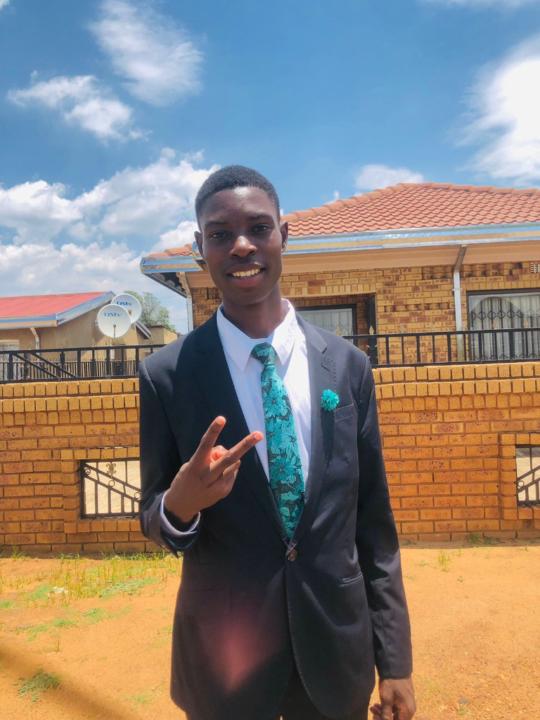 Nesto Mashiyi