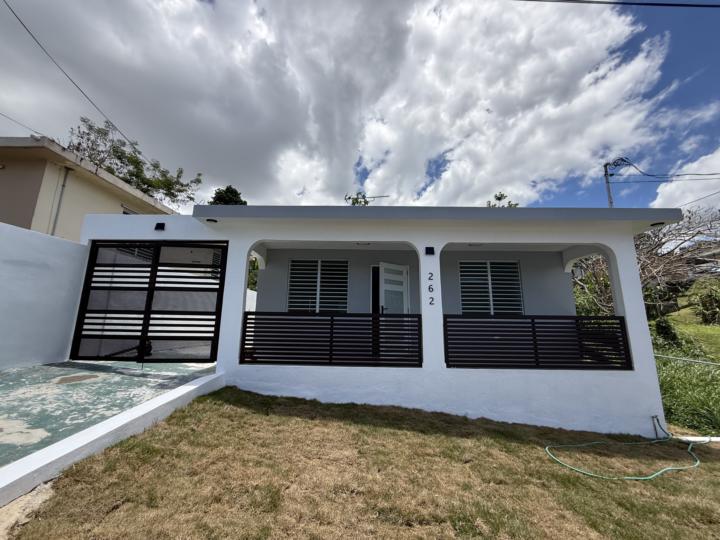 Casa de Johnny pronto en venta.