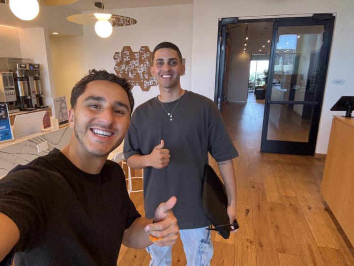 Seguimos creciendo la comunidad y sus portafolios. Nos vemos acá en las oficinas. 