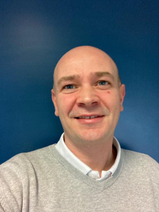 Joerg P.