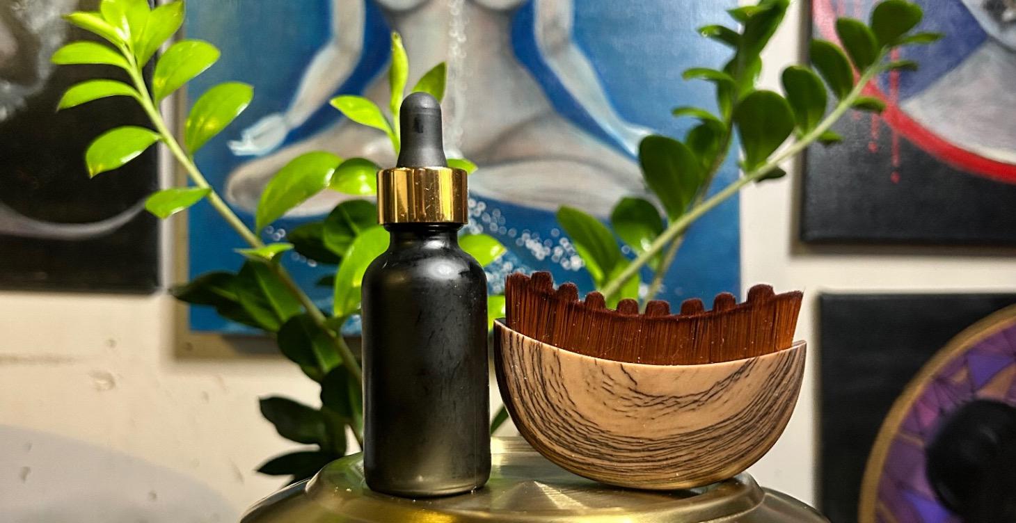 Morning Ritual: Facial Dry Brushing for Glow