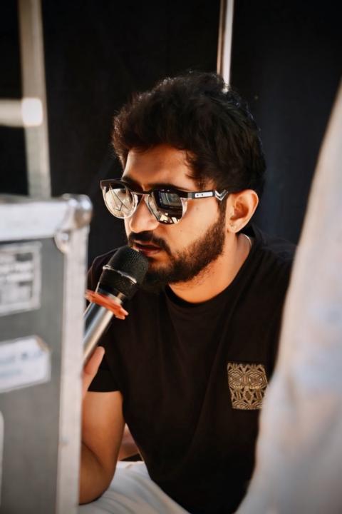 Viraat R