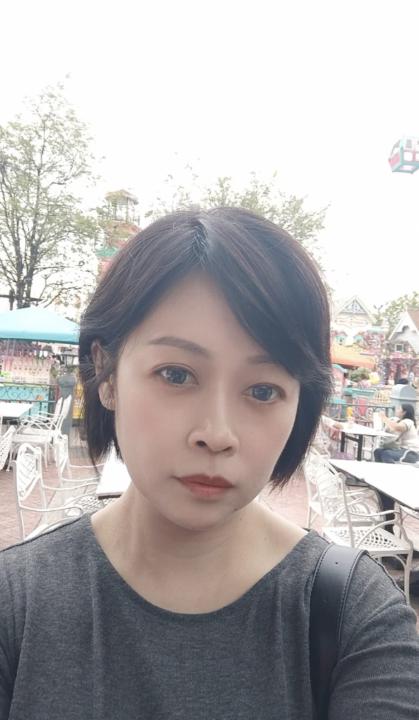 Jeraine Low