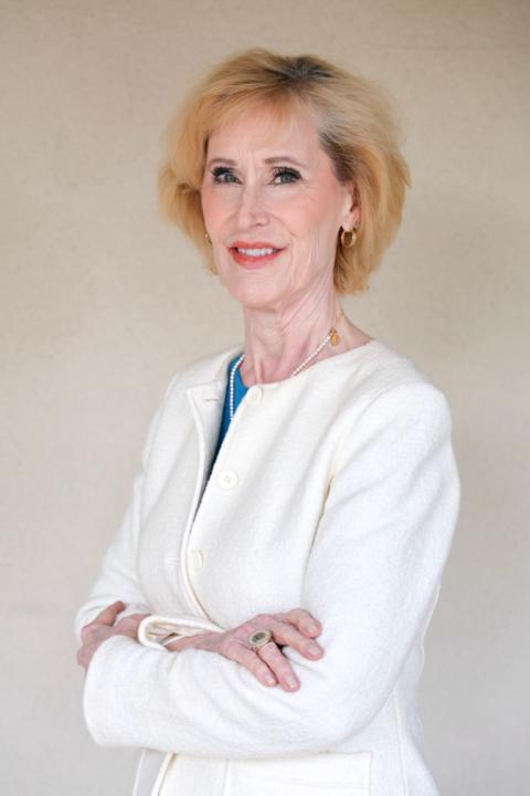 Elaine Enis