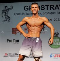 Tomáš Tománek