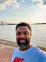 Dr Derrick Benn