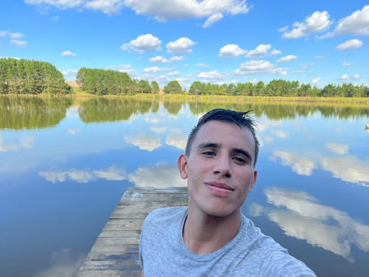 James Carreño