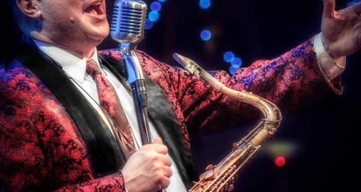 Vic’s Swingin’ Serenaders