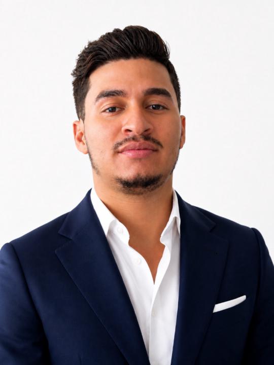 Henry Alvarado