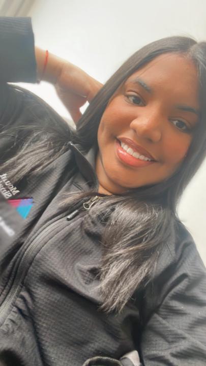 Ashley Fernandez Echchekkri