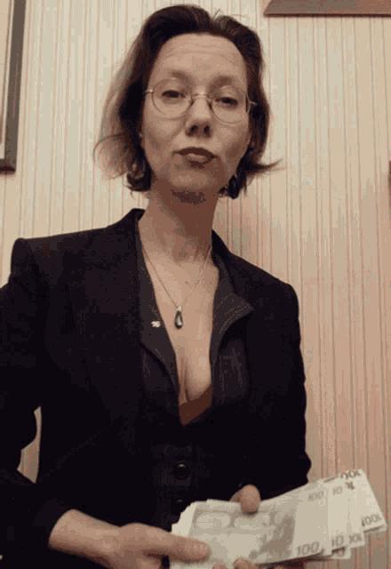 Up for AUCTION... 9k pairs of EYEBALLS! Maybe...