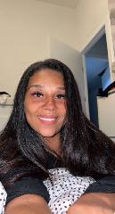 Stephanie El makrini