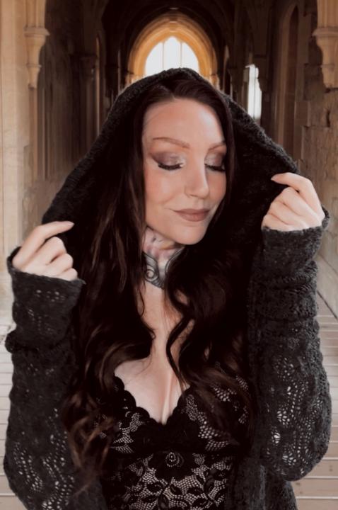 Cassandra Raven