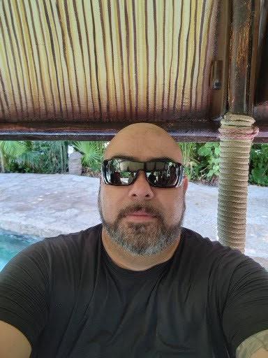 Daniel M Contreras Sr