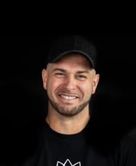 Adrian Adamczyk